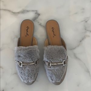 Qupid faux fur buckle slide